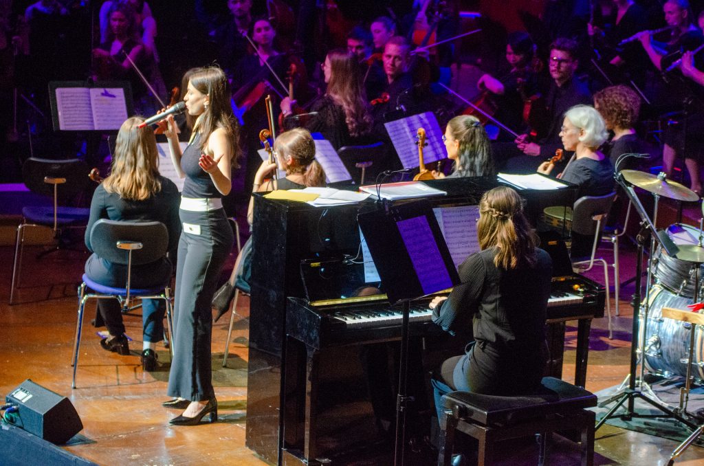 Lena singt Cheek to Cheek mit dem Jazzcombo